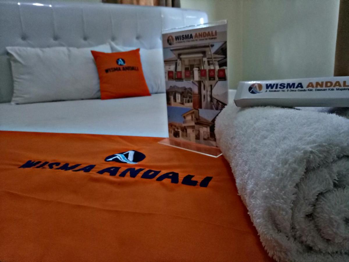 Wisma Andali Syariah Near Rsud Cideres Majalengka Buitenkant foto