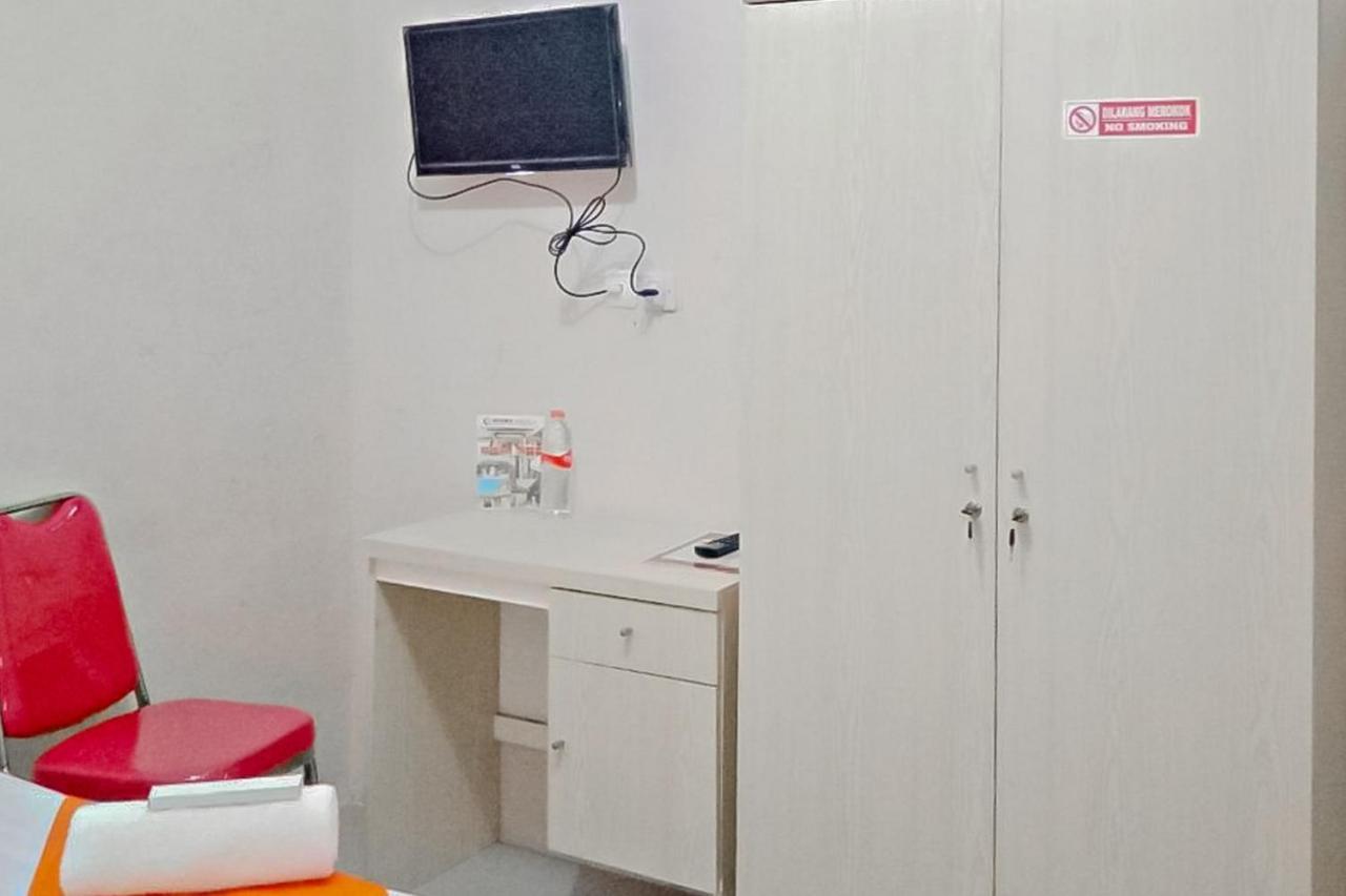 Wisma Andali Syariah Near Rsud Cideres Majalengka Buitenkant foto